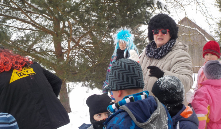 8. fotografia fotogalérie 21.1.2017 - Fašiangová sánkovačka