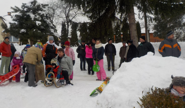 16. fotografia fotogalérie 21.1.2017 - Fašiangová sánkovačka