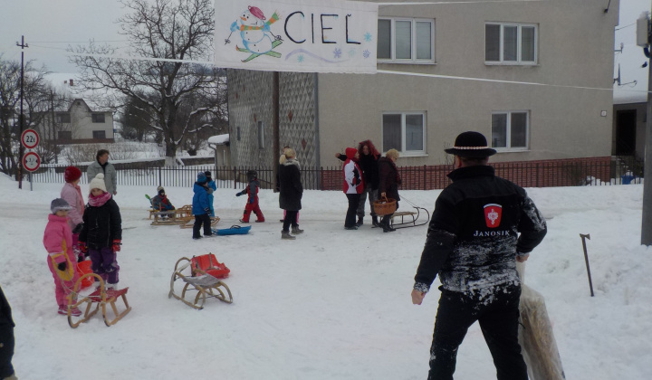 21. fotografia fotogalérie 21.1.2017 - Fašiangová sánkovačka